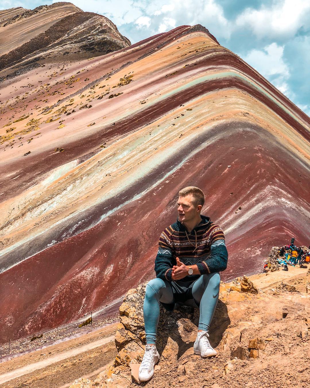 Rainbow Mountain Cusco | Peru ???????? • • Reaches An Altitude Of 5,200 ...