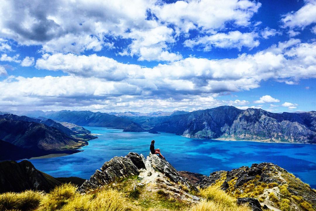 Wanaka at its finest | Isthmus Peak • • • • • • #explorenewzealand ...