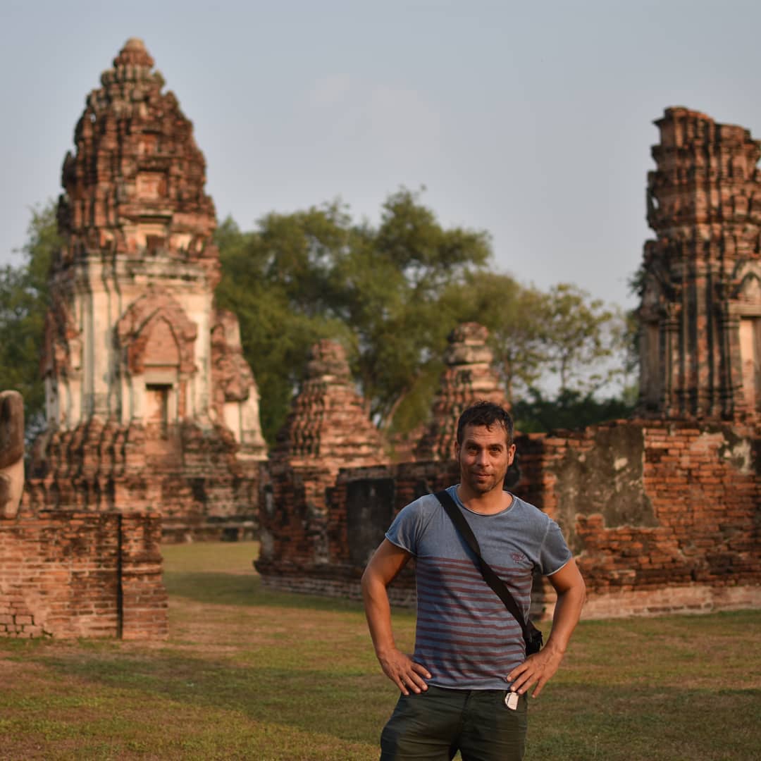 L O P B U R I Nos despedíamos de Lopburi comprendiendo que era… - BNESIM